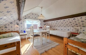 3 bedrooms - Amazing home in Hovenäset with kitchen (Hovenäset)