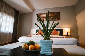 Habitación doble Deluxe | Ropa de cama de alta calidad y minibar 