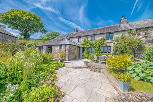 18th Century Farmhouse recently renovated into a Rural Luxury Home