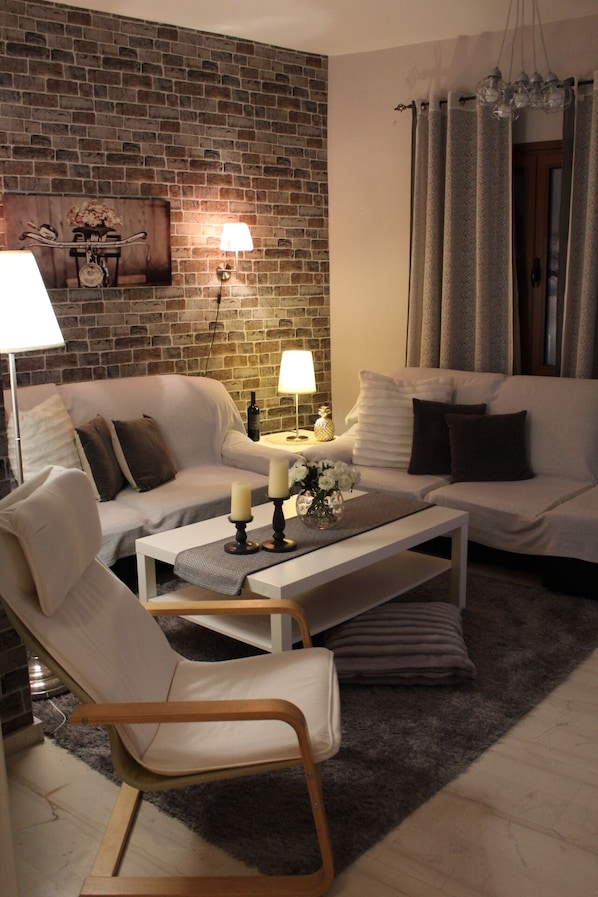 Apartment | Living area