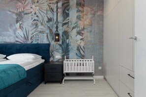 1 habitación, tabla de planchar con plancha, wifi y ropa de cama 
