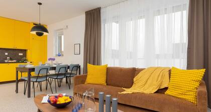 Stylish Apartment in Wilanow | Parking | Balcony