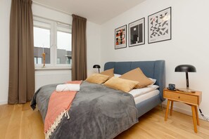 2 bedrooms, iron/ironing board, WiFi, bed sheets - Herbu Janina 11 | Stylish Apartment | Parking (Warszawa)