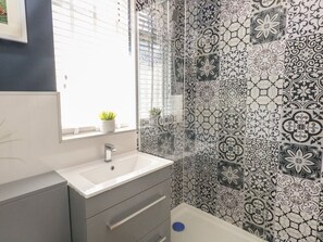 Shower - The Willows (Weymouth)