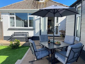 Cottage | Interior - The Willows (Weymouth)