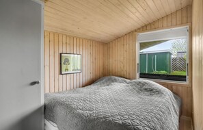 2 bedrooms, free WiFi
