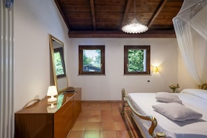 4 Schlafzimmer, Bügeleisen/Bügelbrett, kostenloses WLAN, Bettwäsche