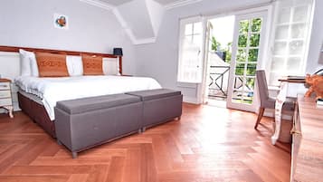 Superior Suite | 1 bedroom, desk, laptop workspace, free WiFi