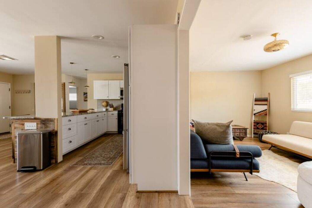 Darling Desert Abode w/Hot-tub + Game Room