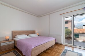 2 bedrooms, travel cot, free WiFi, bed sheets - Ignacija 3 - Apartment 4+1, 150 m from the beach (Okrug Gornji)