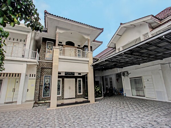 Exterior - OYO 3741 Mutiara Syariah 1 (Mataram)