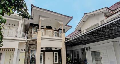 OYO 3741 Mutiara Syariah 1