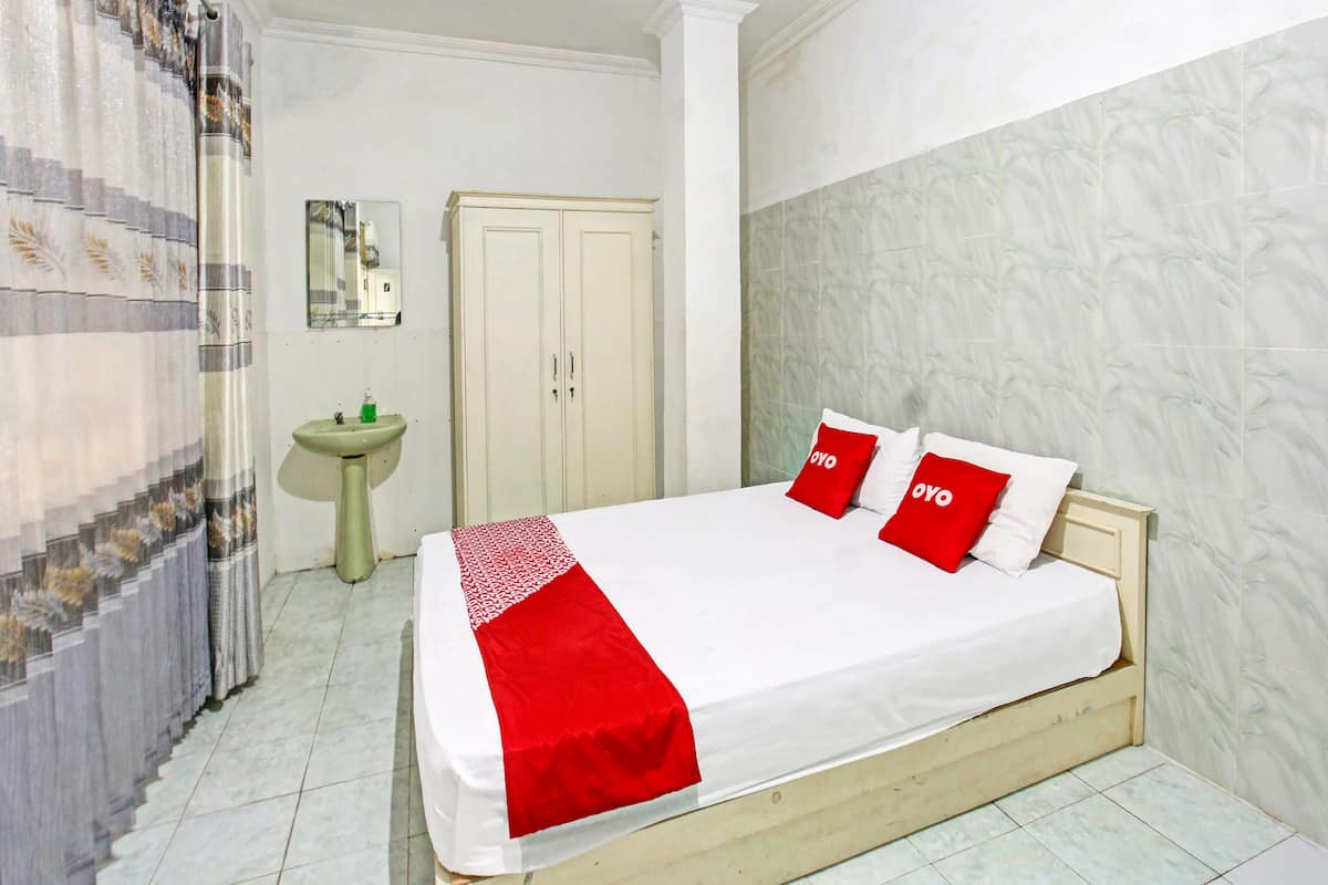 Deluxe Double Room | Free WiFi, bed sheets