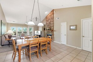 Dining - Connecting Condo and Suite in a Peaceful Gated-Community near SDC (Reeds Spring)