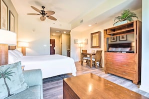 Apartment (0 Bedroom) | Interior - Studio w/ Pool Access - Walk to Miramar Beach! (Miramar Beach)