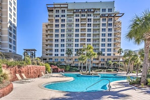 Apartment (0 Bedroom) | Interior - Studio w/ Pool Access - Walk to Miramar Beach! (Miramar Beach)