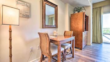 Apartment (0 Bedroom) | Interior