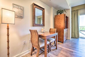 Apartment (0 Bedroom) | Interior