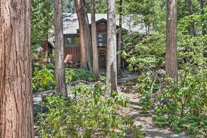 House (4 Bedrooms) | Interior - Comfortable Mi-wuk Village Cabin: Hike & Ski! (Mi-Wuk Village)