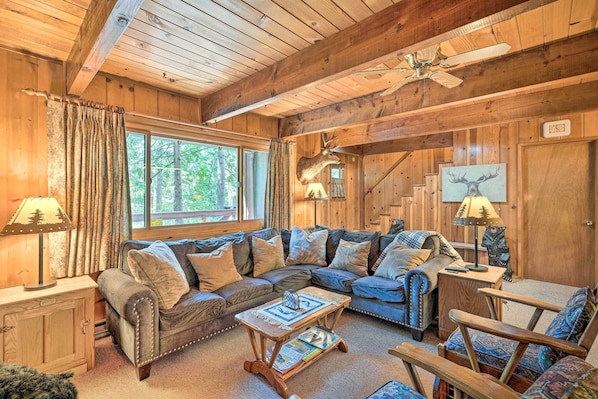 House (4 Bedrooms) | Interior