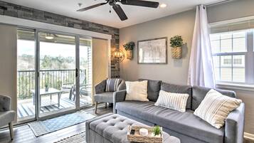 Apartment (2 Bedrooms) | Front of property