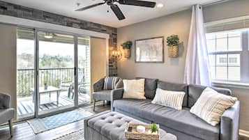 Apartment (2 Bedrooms) | Front of property