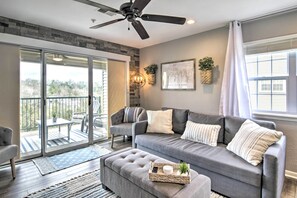 Apartment (2 Bedrooms) | Front of property