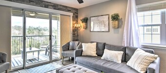 Branson Retreat w/ Balcony & 18-hole Golf Course!