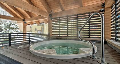 Mtn-view Condo ~ 3 Mi to Dtwn Steamboat Springs!