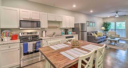 Dtwn Bull Shoals Condo: 1 Mi to Lake Access!