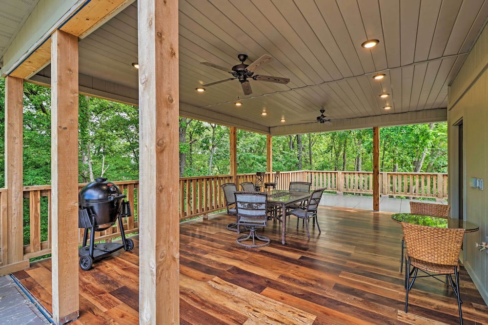 Dtwn Bull Shoals Condo: 1 Mi to Lake Access! - Oakland, AR