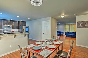บ้านพัก (4 Bedrooms) | ภายใน