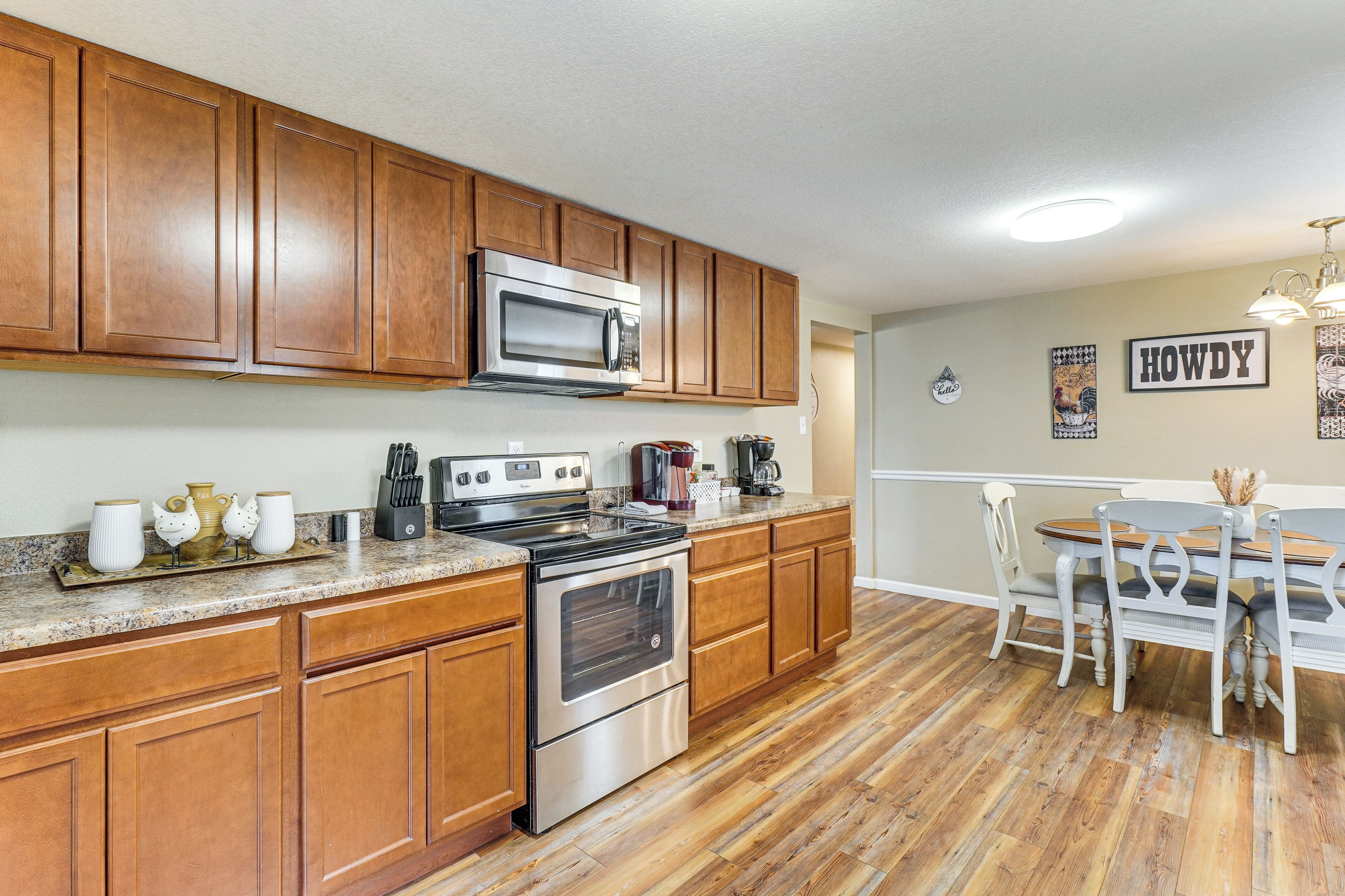 House (3 Bedrooms) | Interior