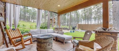 Apartment (2 Bedrooms) | Front of property