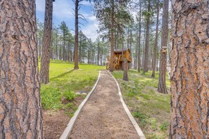 Apartment (2 Bedrooms) | Interior - CO Springs Apartment in the Pines w/ Treehouse! (Colorado Springs)