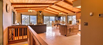 Cozy Lake-view Hideaway! Pet-friendly Truckee Home