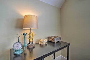 Apartment (0 Bedroom) | Interior