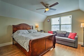 Apartment (0 Bedroom) | Interior - Gunnison Studio w/ Shuttle: 30 Mi to Crested Butte (Gunnison)