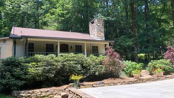 平房 (3 Bedrooms) | 住宿內部