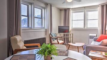 Apartment (1 Bedroom) | Interior