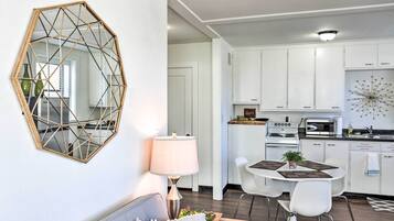 Apartment (1 Bedroom) | Interior