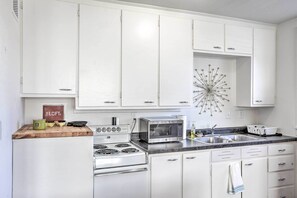 Apartment (1 Bedroom) | Interior