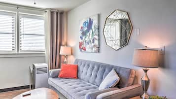 Apartment (1 Bedroom) | Interior
