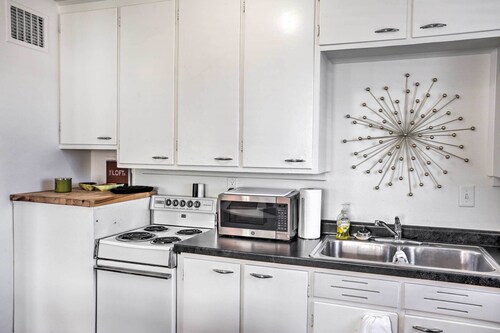 Convenient Lead Vacation Rental!