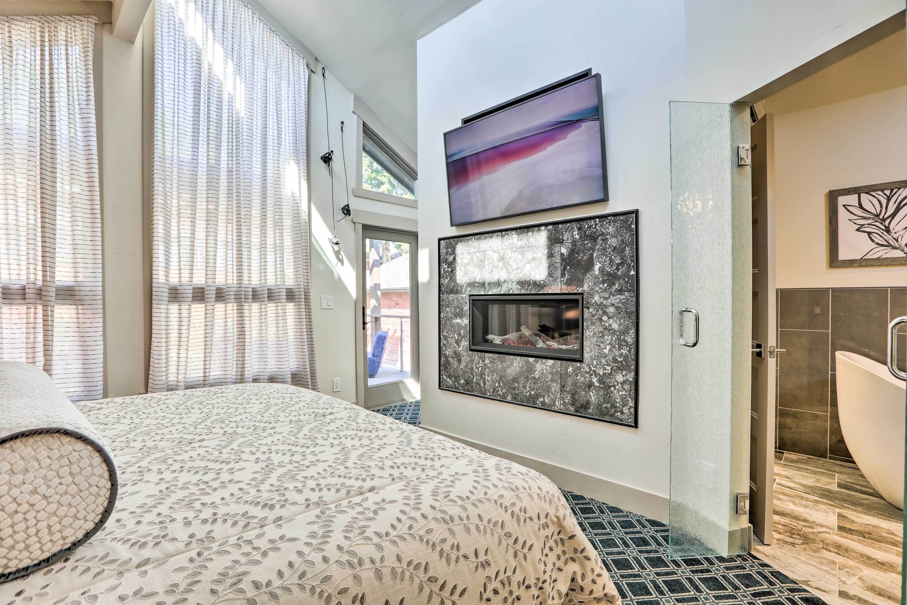 3 bedrooms, iron/ironing board, bed sheets