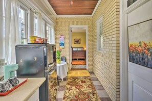 Apartment (0 Bedroom) | Interior