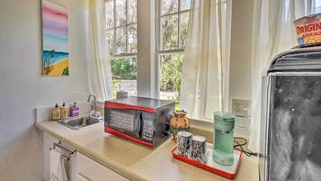 Apartment (0 Bedroom) | Interior