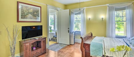 Apartment (0 Bedroom) | Interior