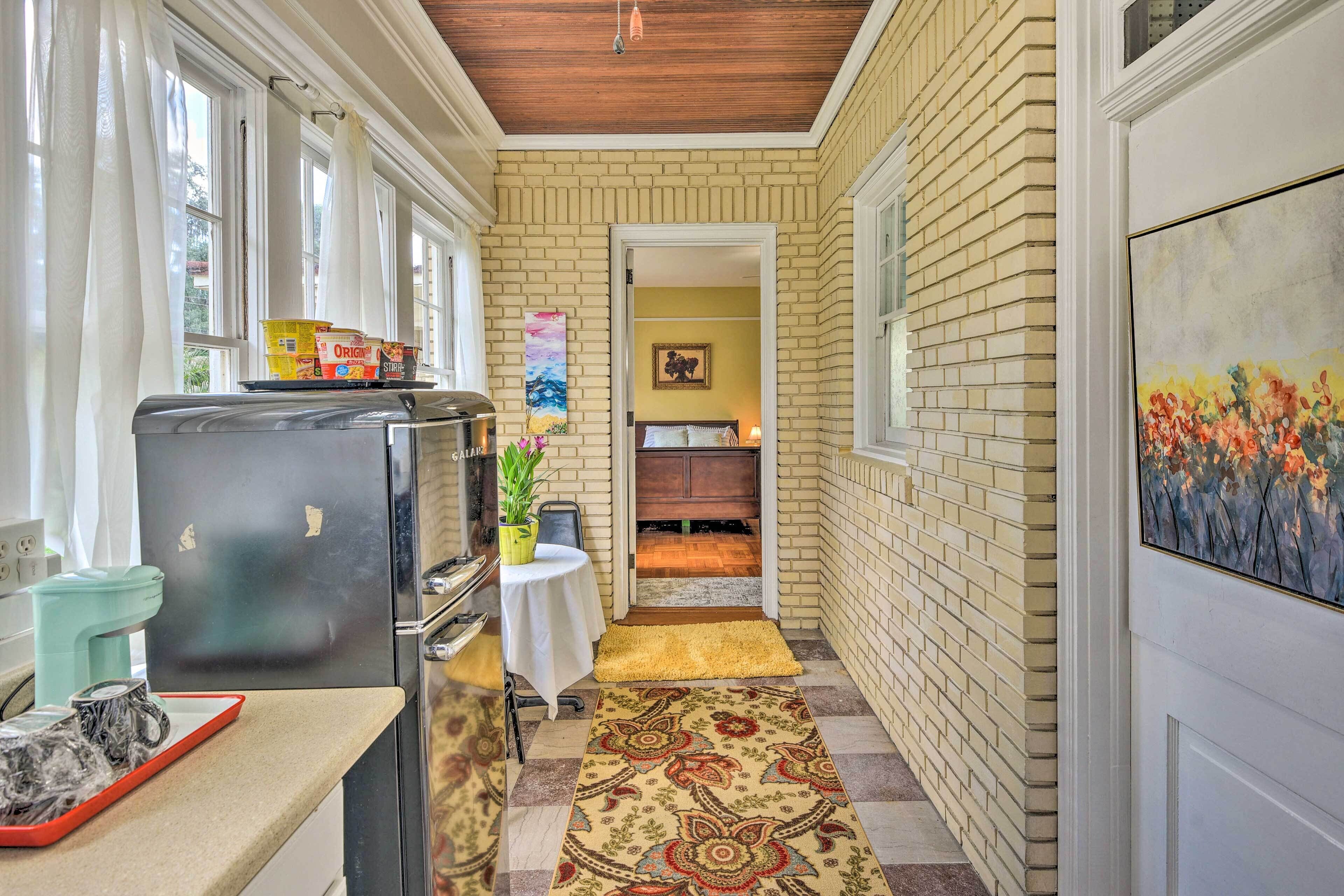 Lakefront Crescent City Studio in Historic Home