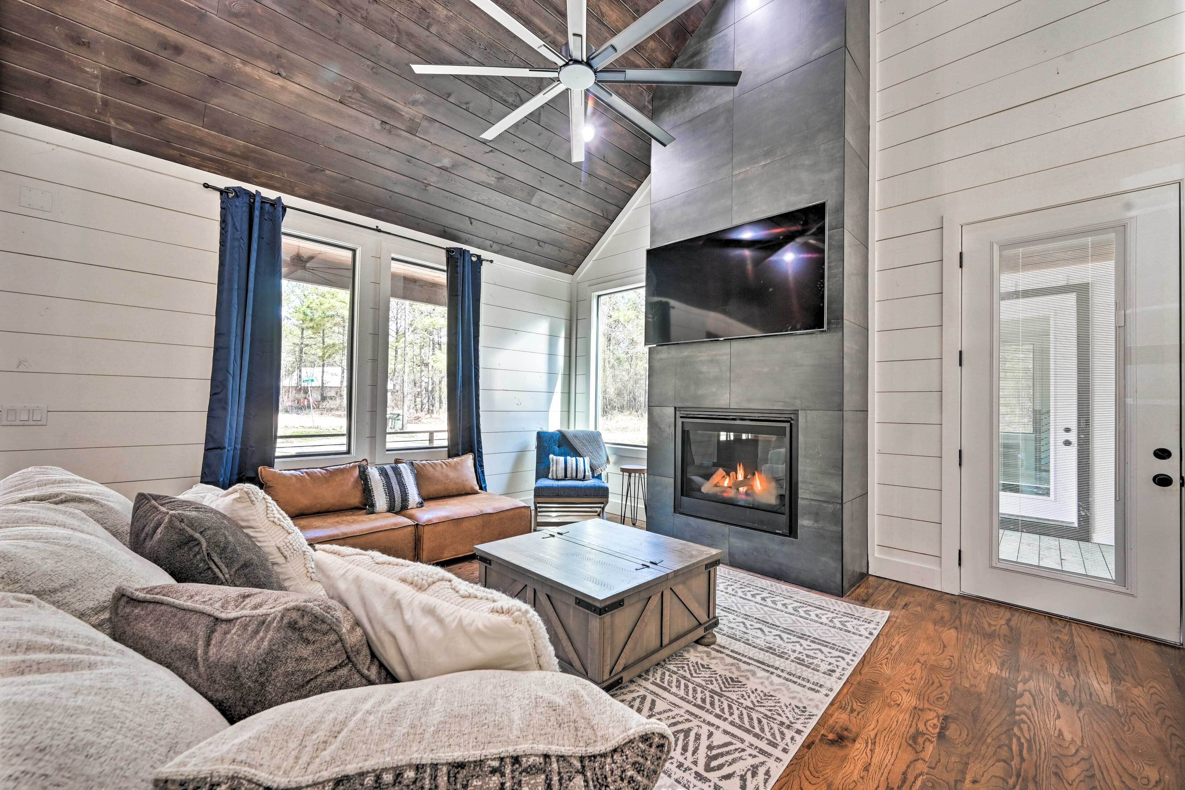 House (2 Bedrooms) | Interior